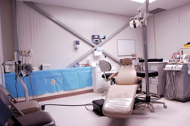 images/dentysta4.JPGe5b66.JPG